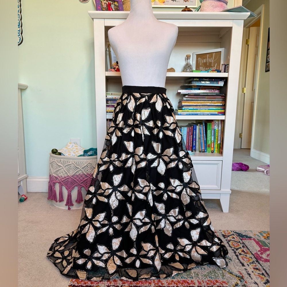 Eva Franco full skirt
